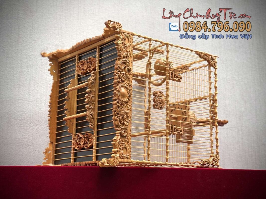 Lồng Chim Chào Mào Phom Vuông Đấu – Hoa Văn Tân Cổ Điển 17 Lồng Chim Chào Mào Phom Vuông Đấu – Hoa Văn Tân Cổ Điển | Siêu Phẩm Đẳng Cấp, Gỗ Cẩm Vàng Indo Tuyển Chọn