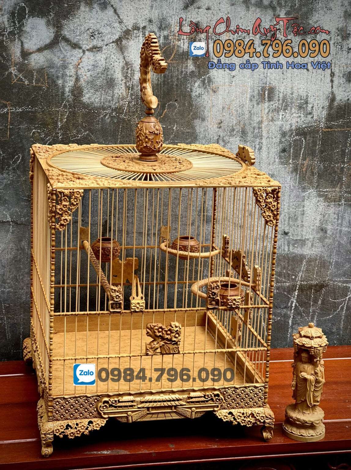 Lồng chim chào mào vuông đấu gỗ cẩm vàng chạm Mai Đào 12 Lồng Chim Chào Mào Phom Vuông Đấu – Tích Hoa Mai Cung Đình Huế | Vẻ Đẹp Tinh Hoa Văn Hóa Việt