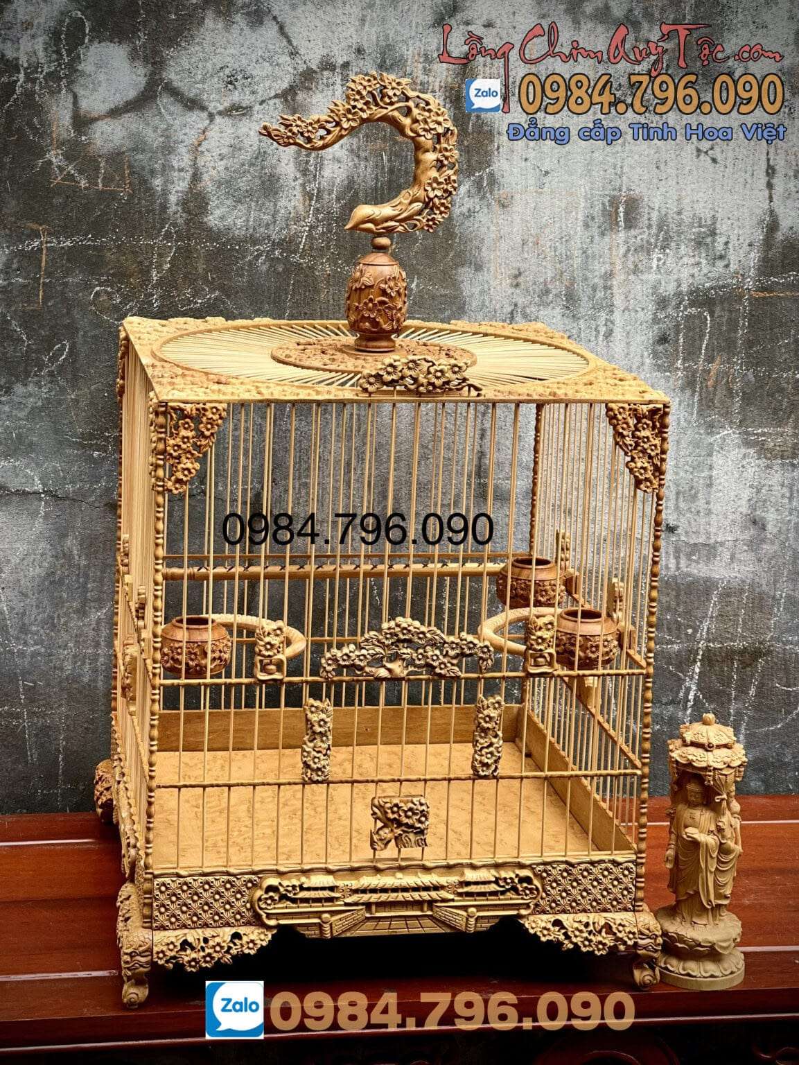Lồng chim chào mào vuông đấu gỗ cẩm vàng chạm Mai Đào 11 Lồng Chim Chào Mào Phom Vuông Đấu – Tích Hoa Mai Cung Đình Huế | Vẻ Đẹp Tinh Hoa Văn Hóa Việt