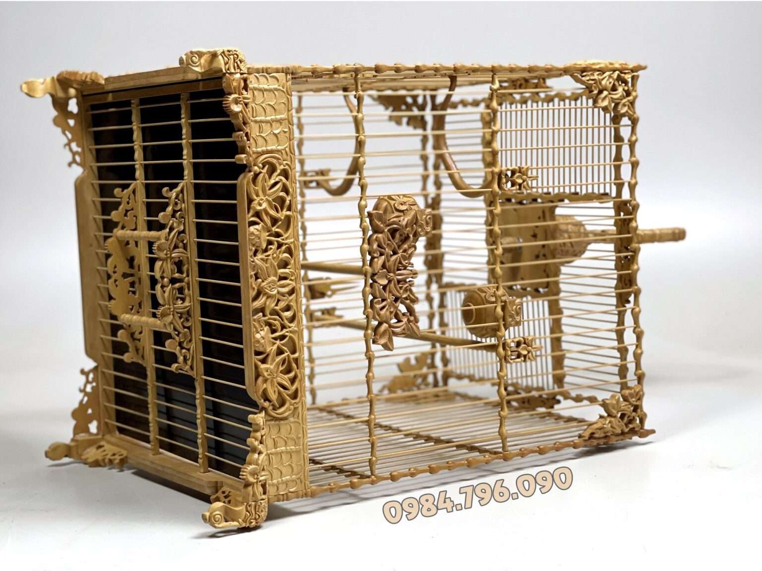 Lồng chim chào mào phom vuông cao – tích hoa lan đột biến 7 z4314511428207 006f19b8b4ccc6ea76584511c2ed7497 1536x1152 1