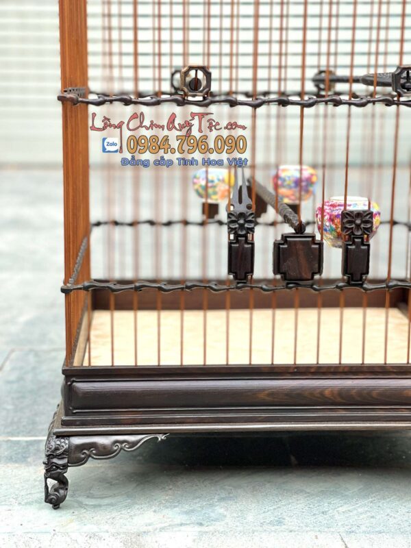 Lồng chim chào mào phom uốn vai trơn chỉ 19 LỒNG CHIM CHÀO MÀO PHOM UỐN VAI GỖ MUN NÂU COFFEE - PHONG CÁCH TRƠN CHẠY CHỈ THANH TÚ