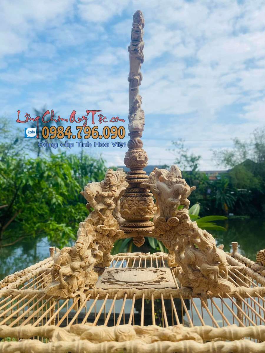Lồng chim chào mào phom vuông chạm Thủy Hử 16 Lồng Chim Chào Mào Tre Già Tích Chạm Thủy Hử – Siêu Phẩm Nghệ Thuật Cho Người Chơi Chim